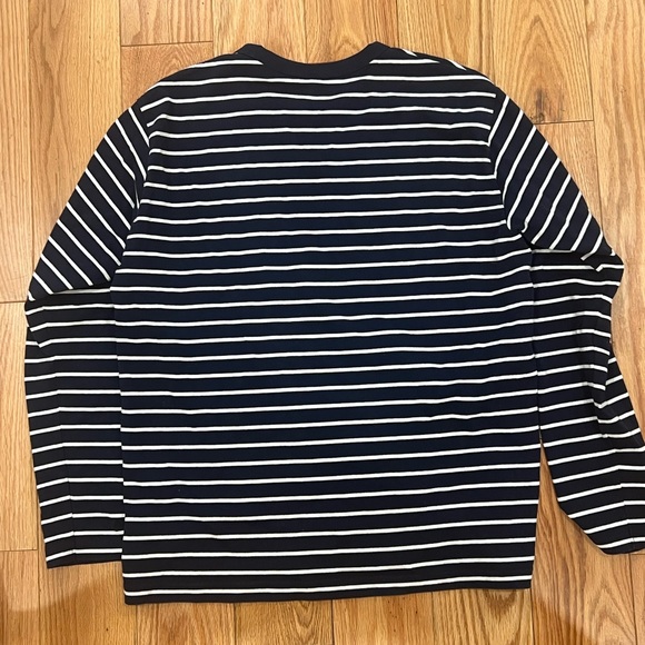 Men’s Uni Qlo Striped Sweater - Picture 2 of 4